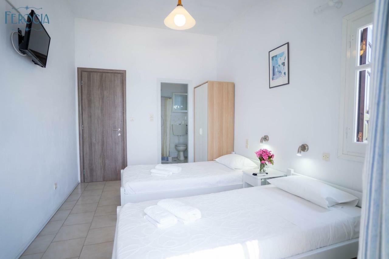 Ferogia Hotel Skyros Bagian luar foto
