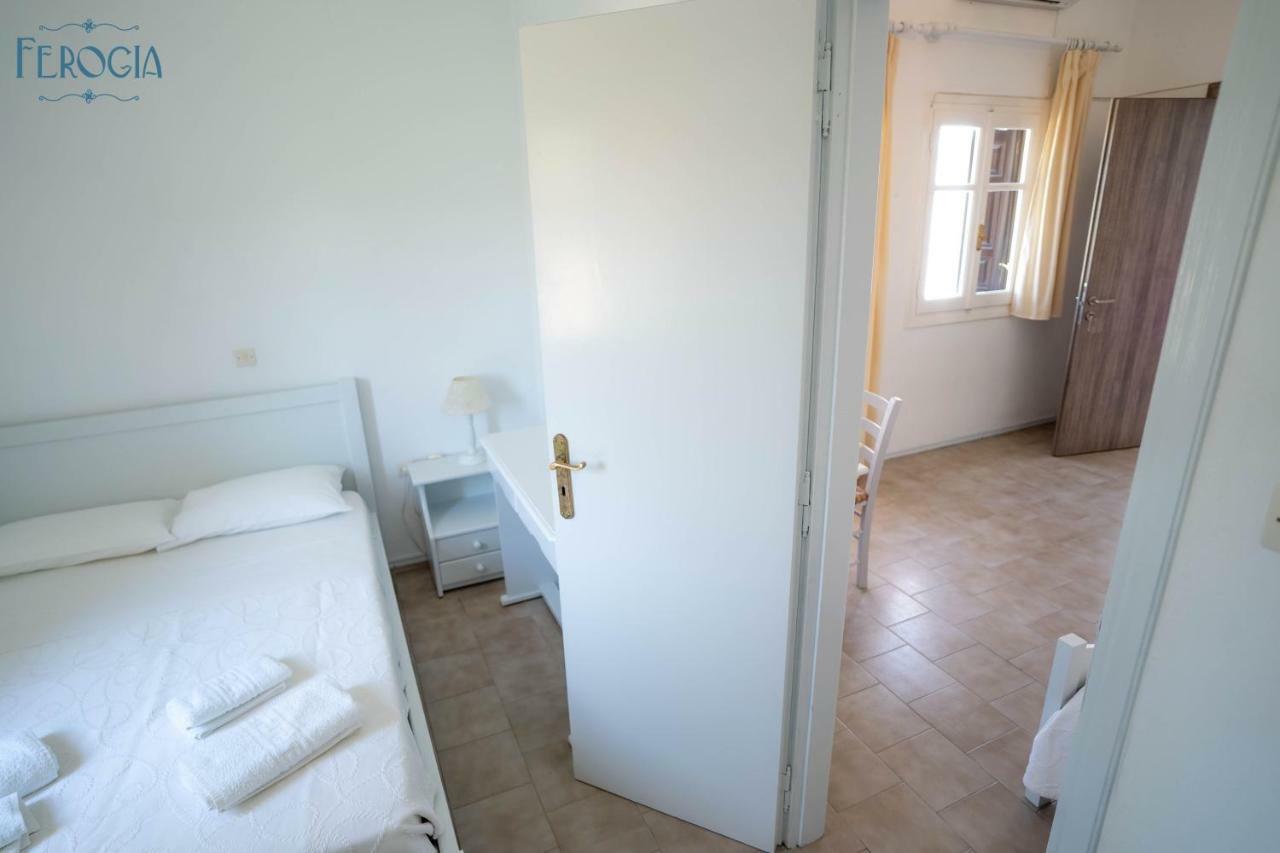 Ferogia Hotel Skyros Bagian luar foto