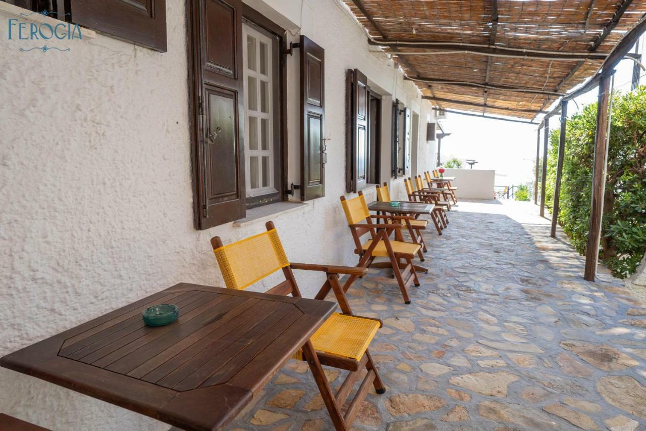 Ferogia Hotel Skyros Bagian luar foto