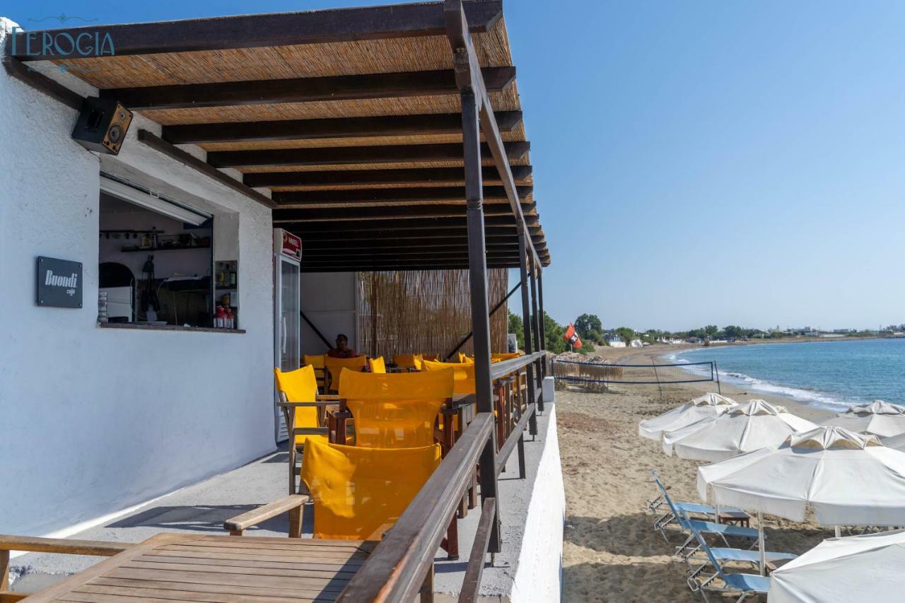 Ferogia Hotel Skyros Bagian luar foto
